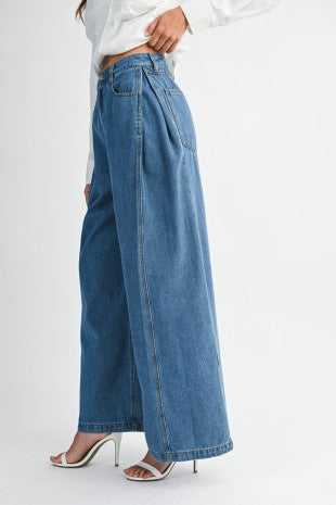 Side Pleated Jeans
