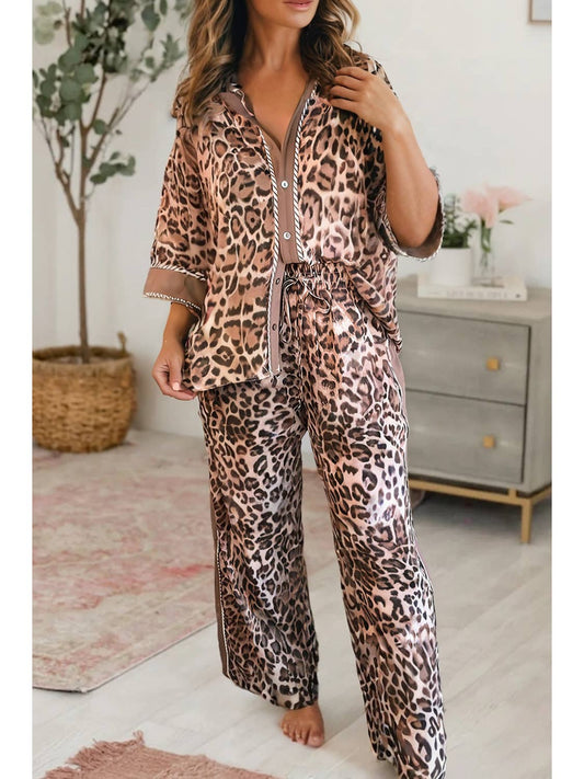 Contrast Detail Lounge Set