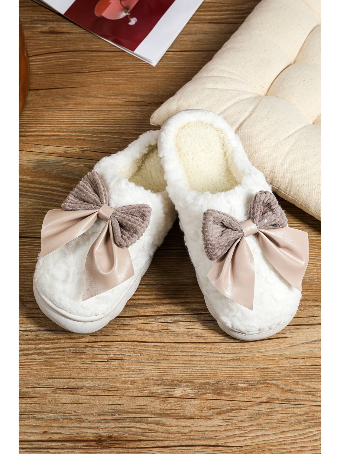 Bowknot Plush Slippers