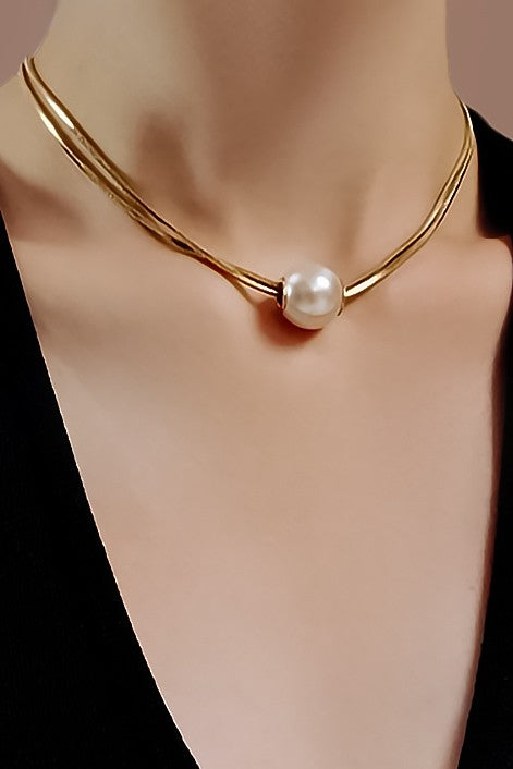 Pearl Pendant Necklace