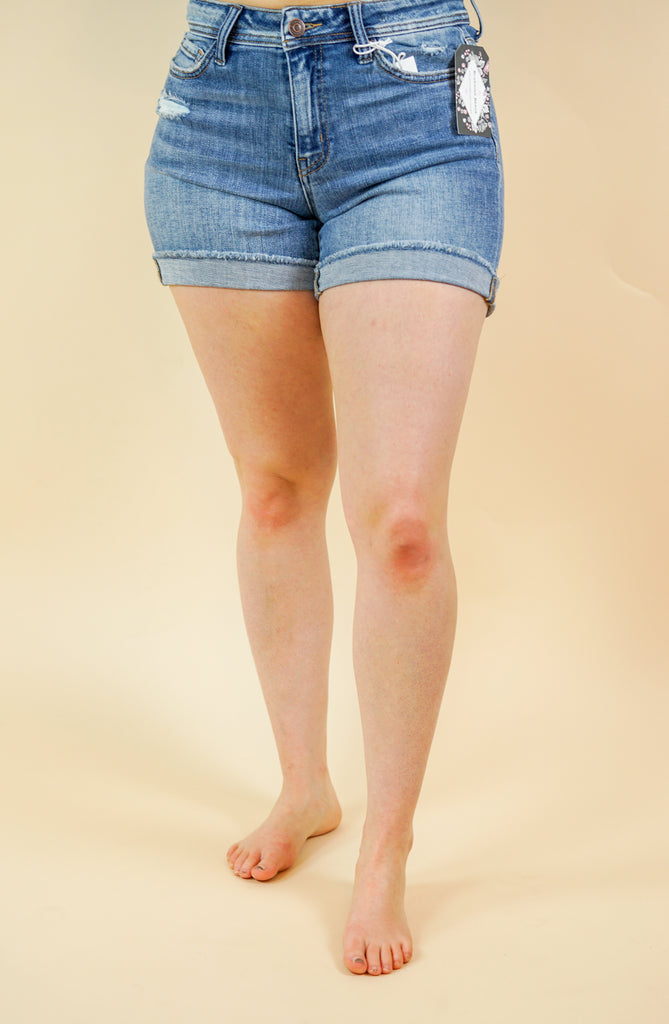 Vina Cuffed Shorts
